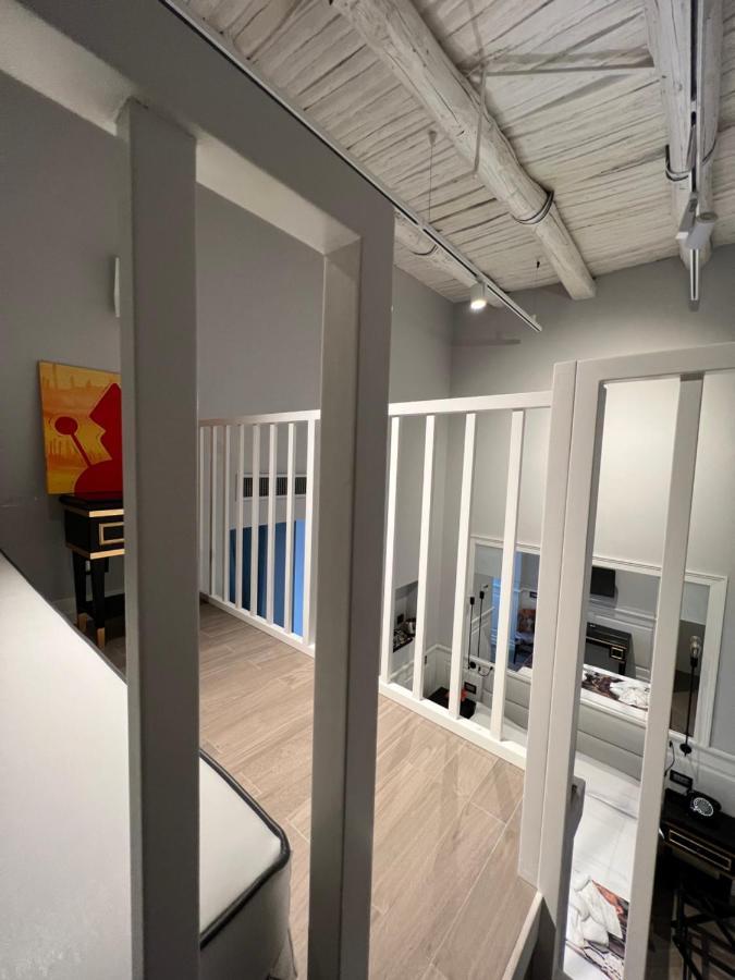 나폴리 Relais Piazza Vittoria B&B 외부 사진