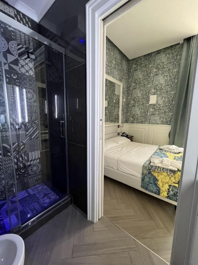나폴리 Relais Piazza Vittoria B&B 외부 사진