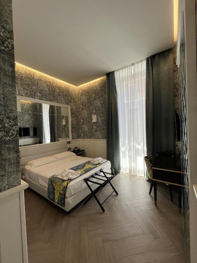 나폴리 Relais Piazza Vittoria B&B 외부 사진