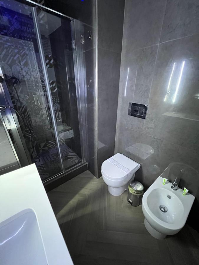 나폴리 Relais Piazza Vittoria B&B 외부 사진