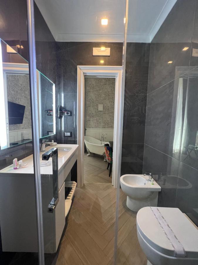 나폴리 Relais Piazza Vittoria B&B 외부 사진