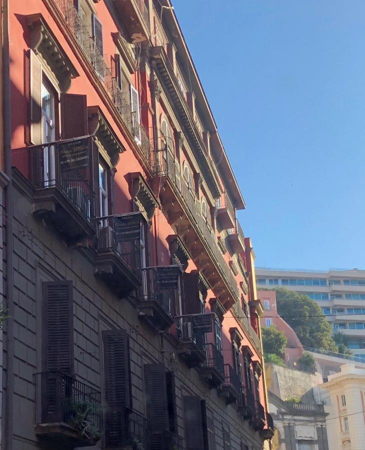 나폴리 Relais Piazza Vittoria B&B 외부 사진